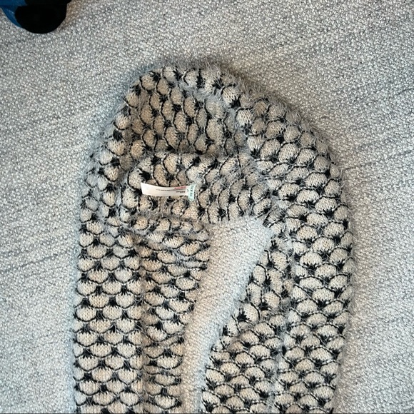 Infinity scarf - Picture 4 of 5